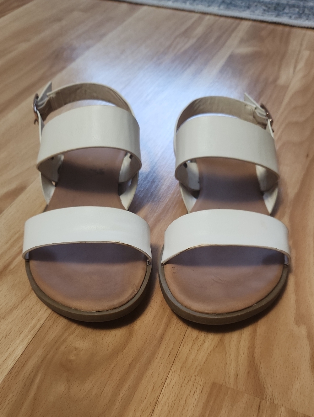 Everyday White Women's Two-Band Leather Sandals